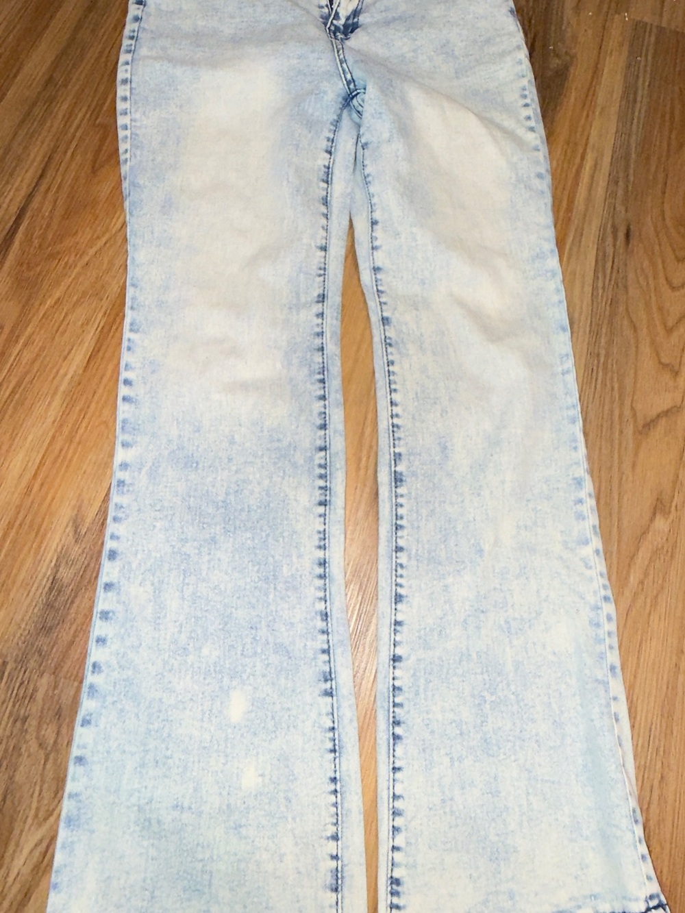 Light Wash Women's Flared Jeans - Light Blue